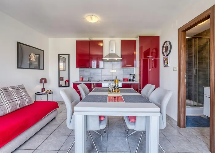 Διαμέρισμα Perla 1-2 By Interhome *