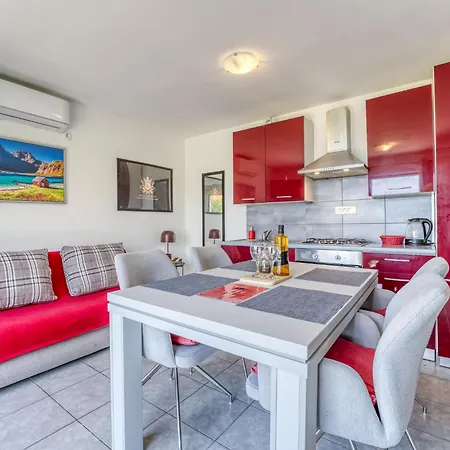 Perla 1-2 By Interhome * Icici